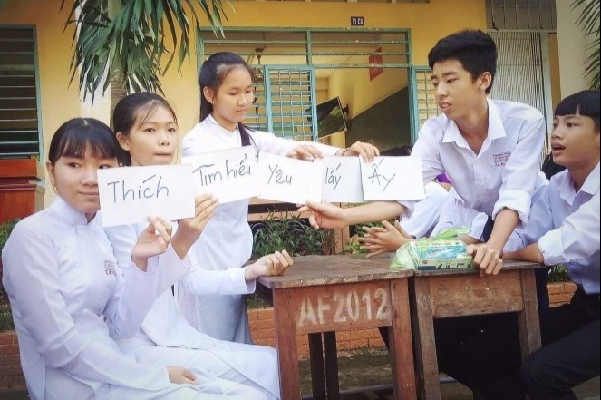 Nguoi lon e ngai ve giao duc gioi tinh, hoc sinh se linh hau qua hinh anh