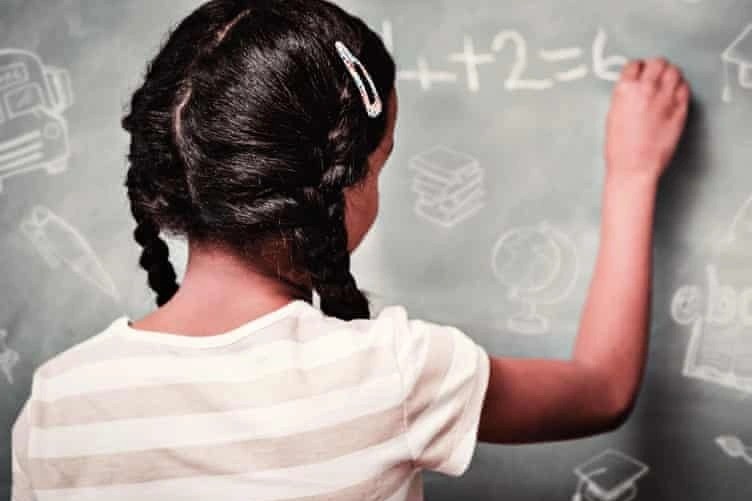 Thu suc voi cau do son nha hinh anh