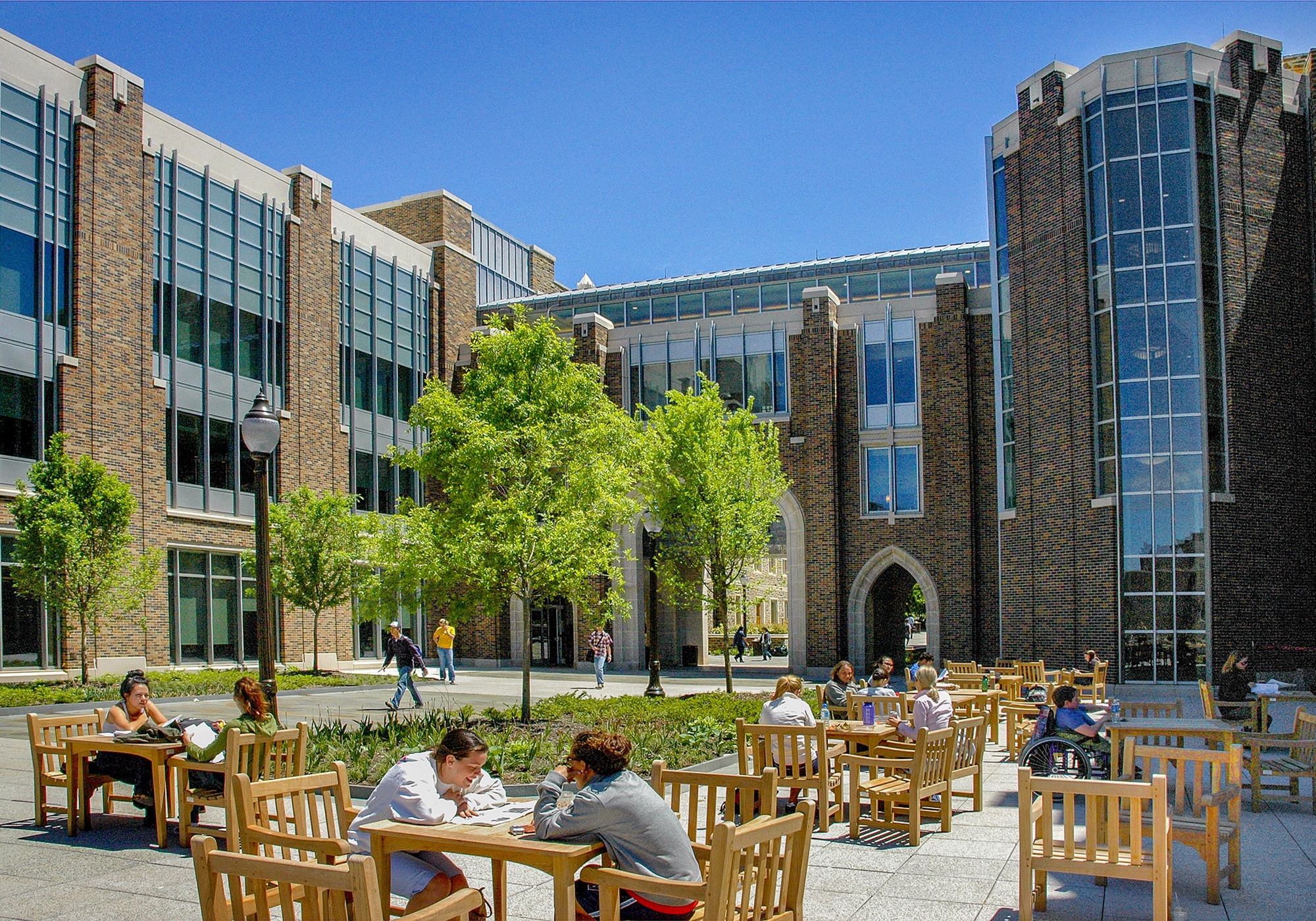 Truong dai hoc My tuyen sinh khat khe anh 9