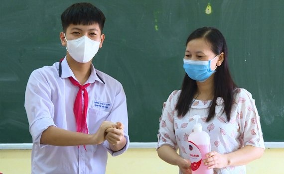 Sau 5 ca duong tinh SARS-CoV-2, Thai Binh cho hoc sinh nghi hoc hinh anh