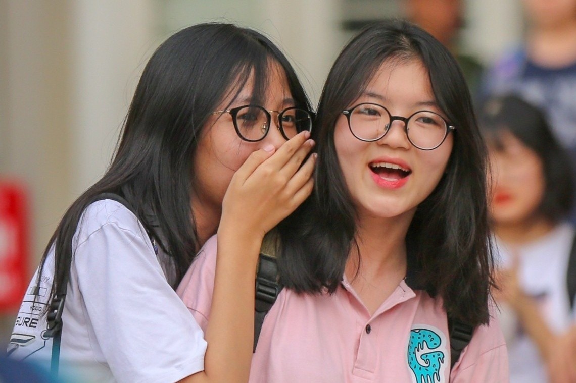 So luong hoc sinh du tuyen vao tung truong o Ha Noi hinh anh