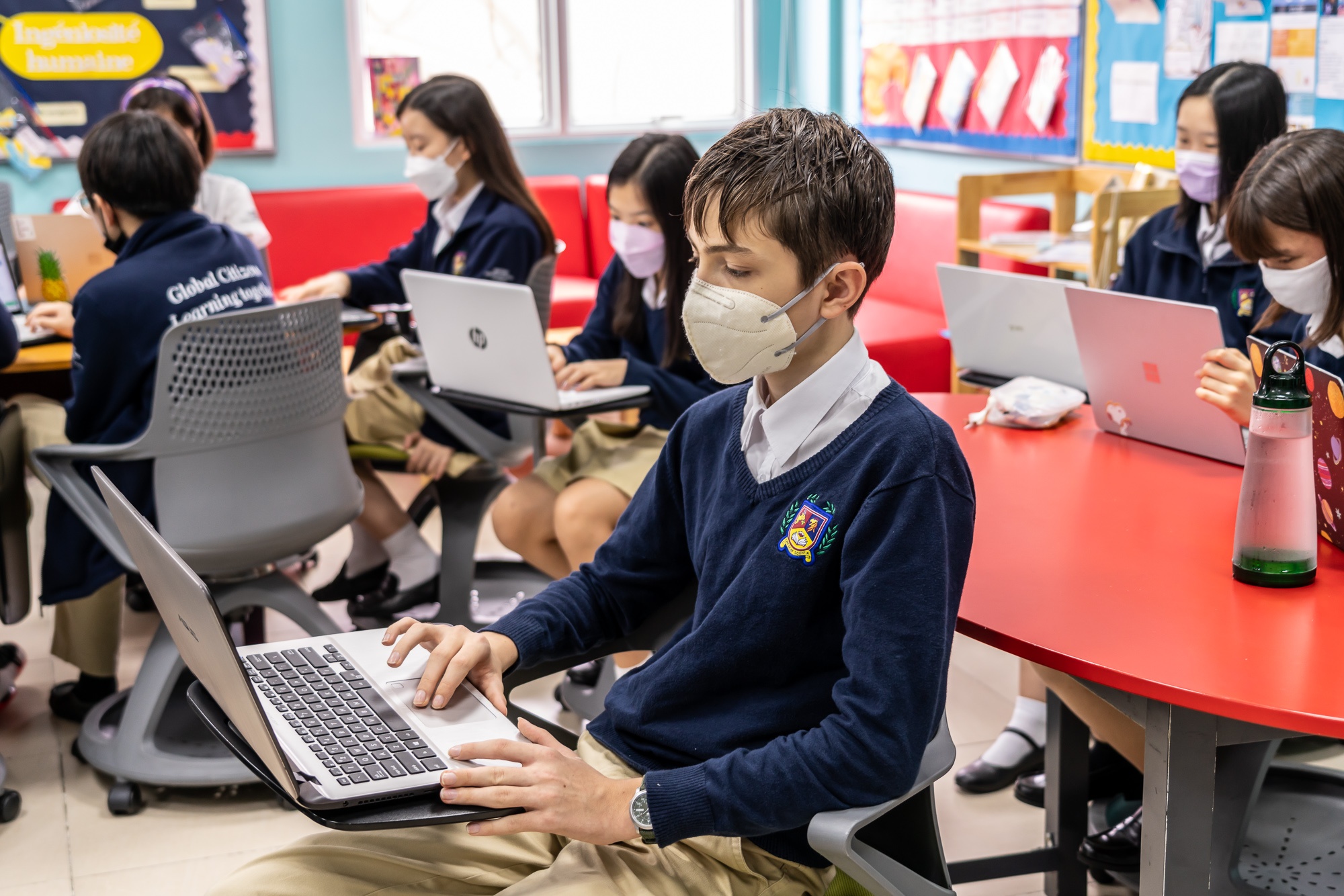 truong quoc te o Ha Noi tang hoc phi anh 2