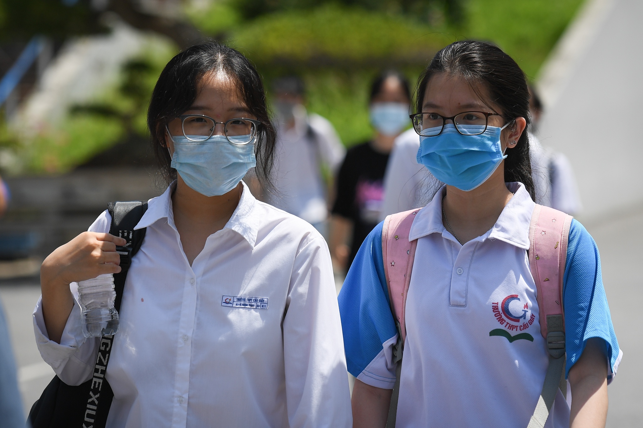 học sinh lớp 9 và lớp 12 không ra khỏi thành phố ảnh 1 hoc sinh lop 9 va lop 12 khong ra khoi thanh pho anh 1