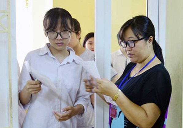 Ha Noi lay y kien dieu chinh thoi gian lam bai thi vao lop 10 hinh anh