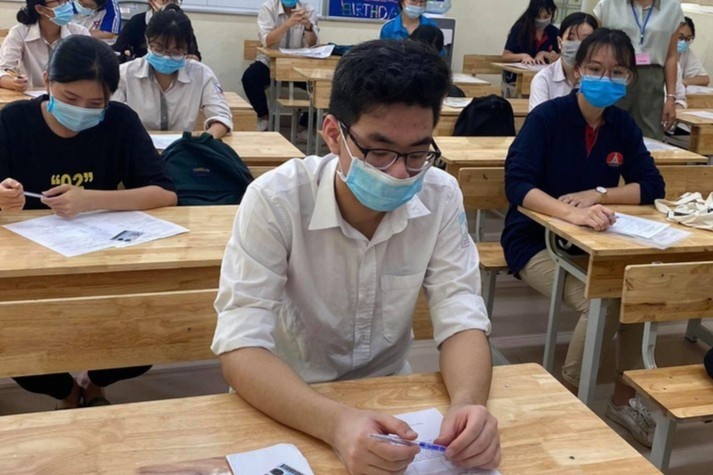 Co nen giam do kho de thi tot nghiep THPT nam nay? hinh anh