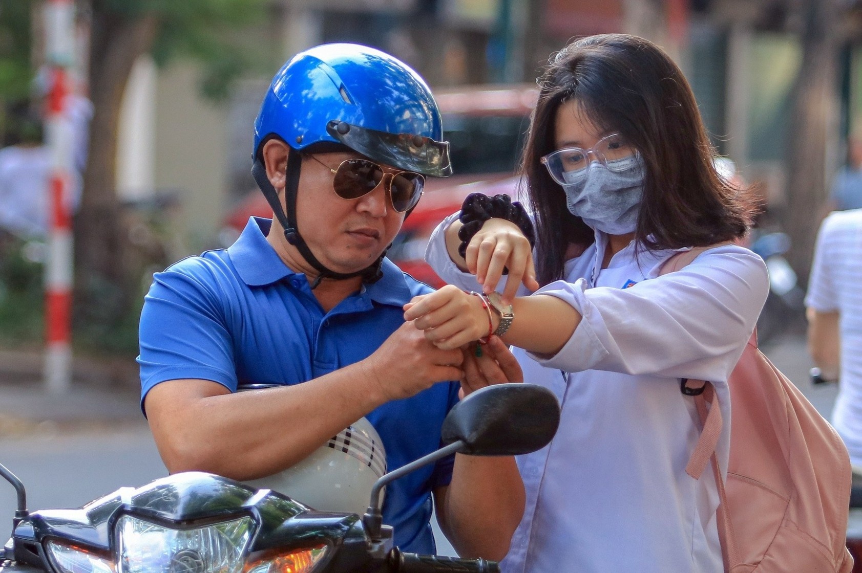Lich thi truong chuyen o Ha Noi day dac, trung nhau hinh anh