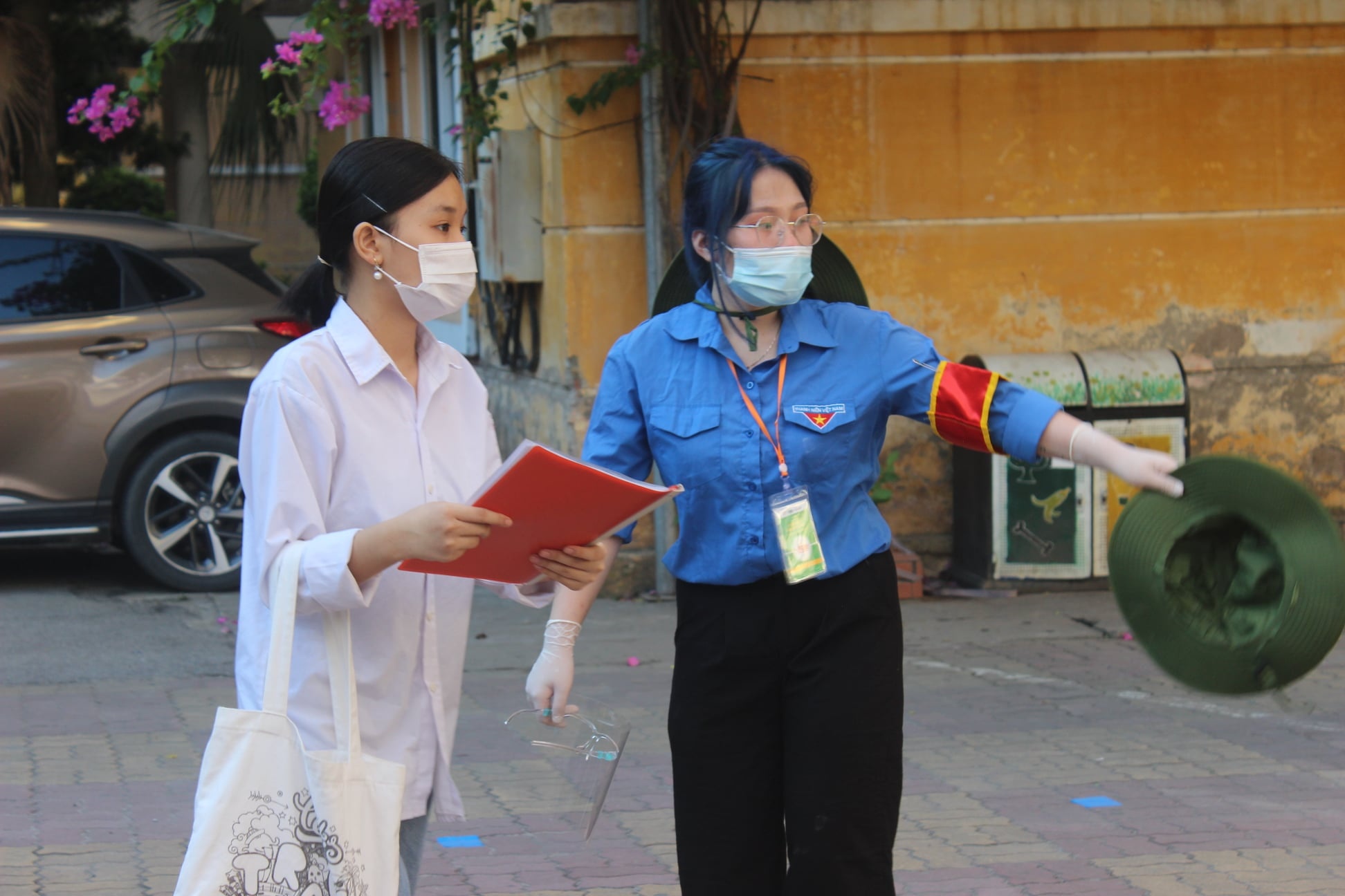 Truong chuyen dau tien o Ha Noi ha diem anh 1