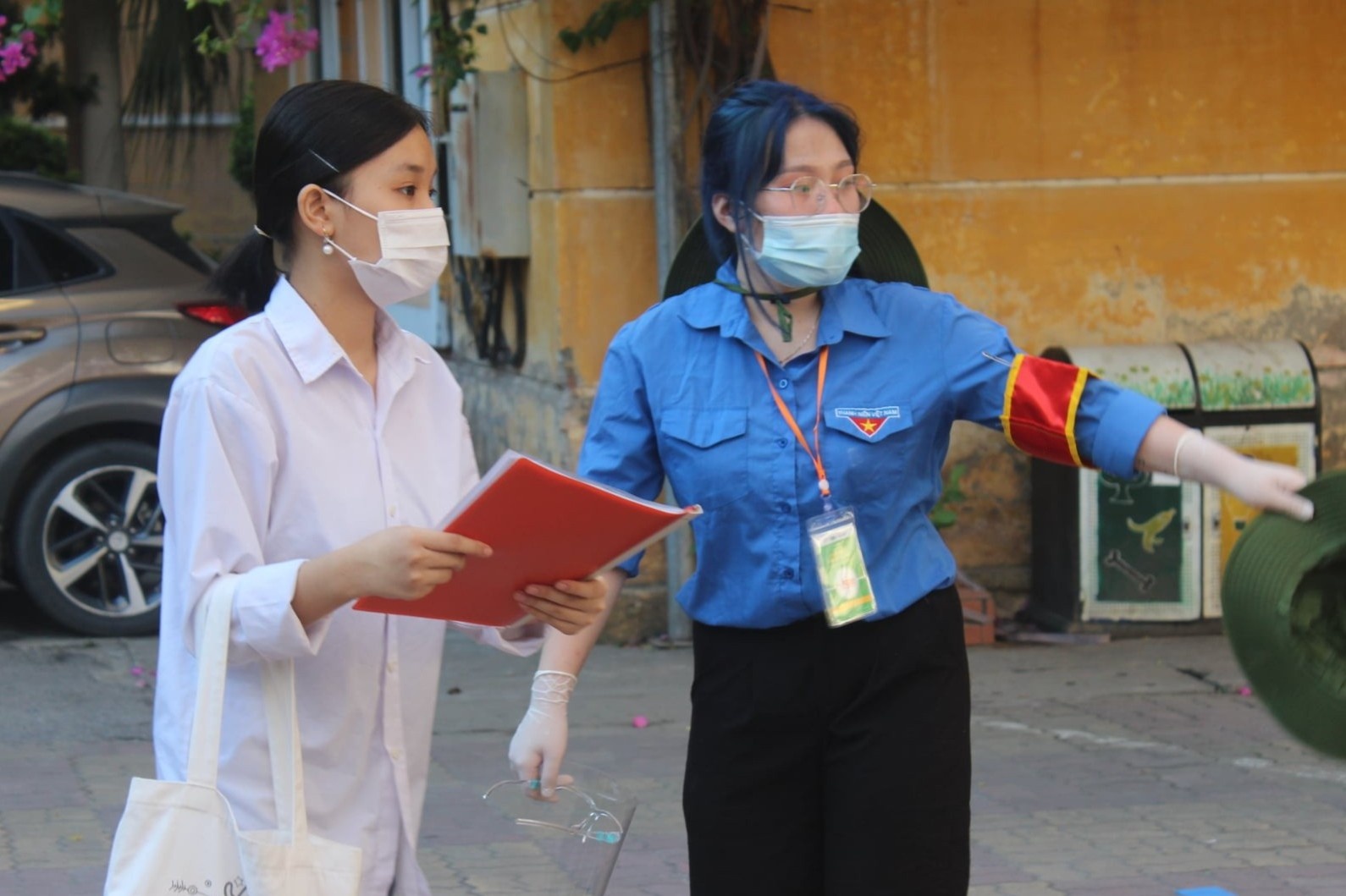 Truong chuyen dau tien o Ha Noi ha diem chuan hinh anh