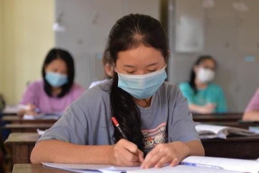 Thi sinh Nghe An duoc ho tro kinh phi test nhanh SARS-CoV-2 hinh anh