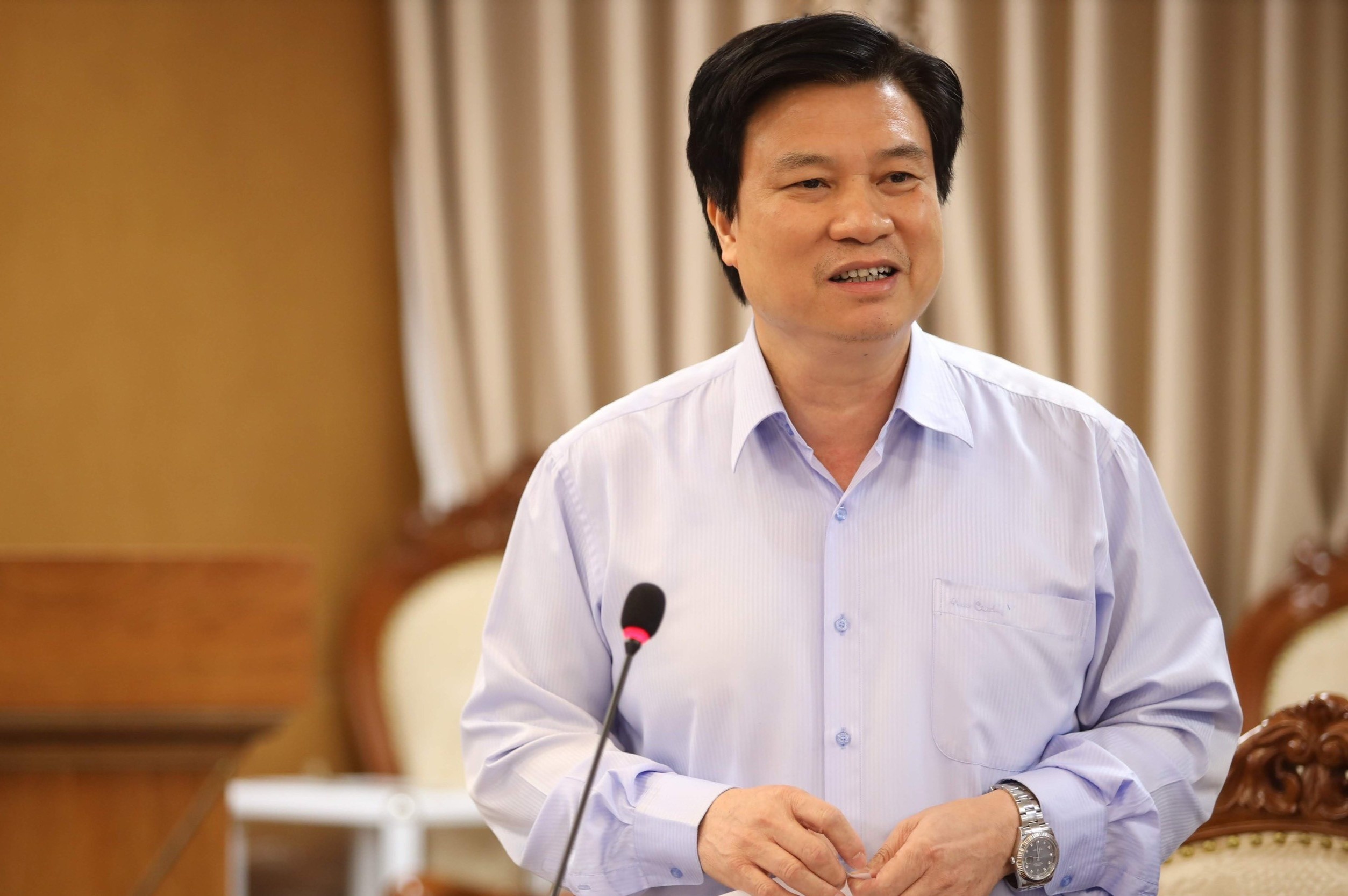 Thu truong Bo GD&DT: 'Dam bao cong bang hai dot thi tot nghiep THPT' hinh anh