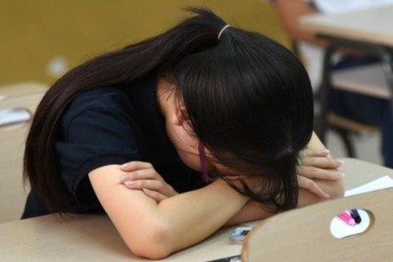 9 thi sinh bi dinh chi trong ngay thi dau tien hinh anh