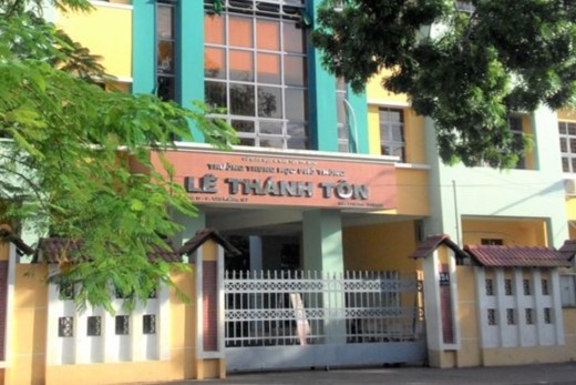 Mot thi sinh F0 o TP.HCM du thi mon Ngu van hinh anh