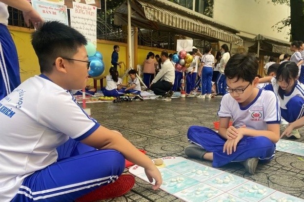 TP.HCM thong bao khan tam dung tuyen sinh cac lop dau cap hinh anh