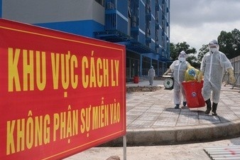 TP.HCM san sang trung dung truong hoc lam noi cach ly hinh anh