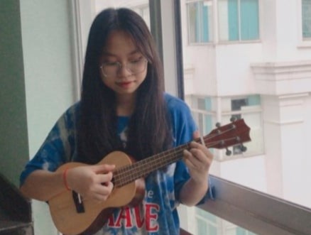 Sinh vien o lai KTX mua dich anh 2