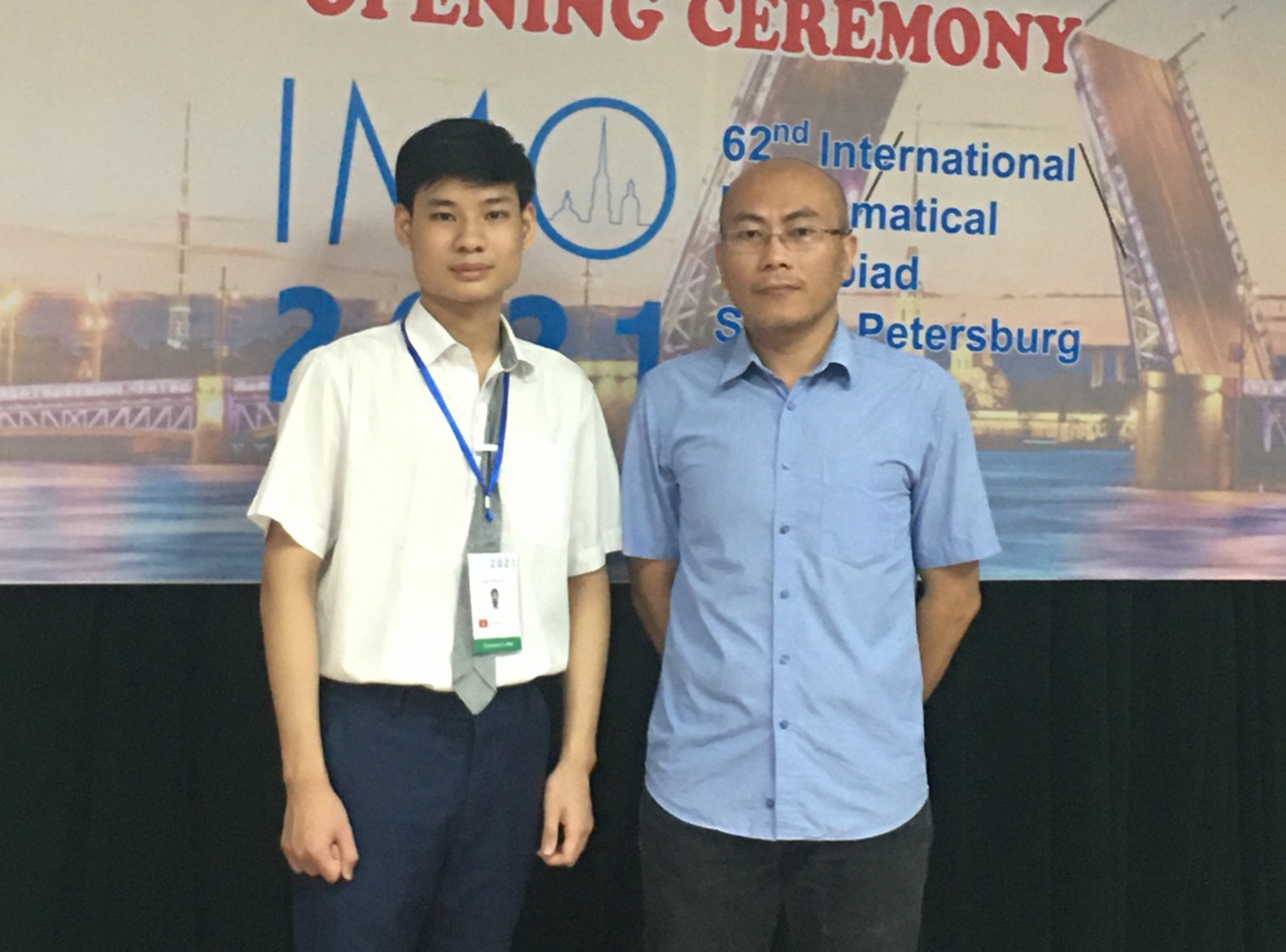 Chu nhan huy chuong vang IMO 2021 anh 2