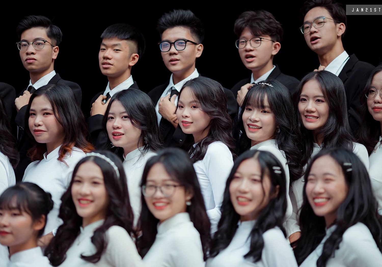 29 hoc sinh mot lop trung tuyen dai hoc anh 3