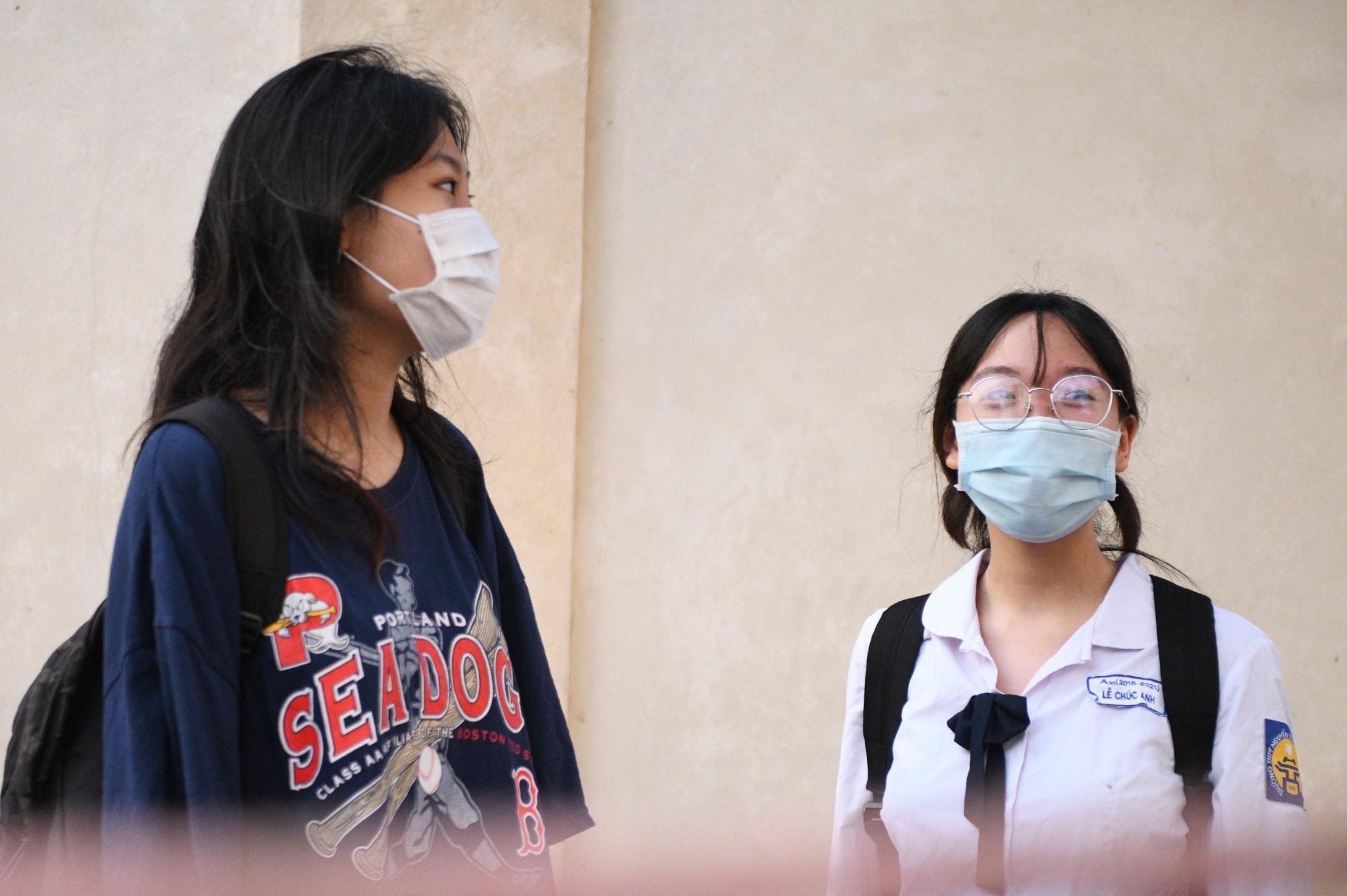 Ha Noi tra hoc ba, giay chung nhan tot nghiep qua duong buu dien hinh anh