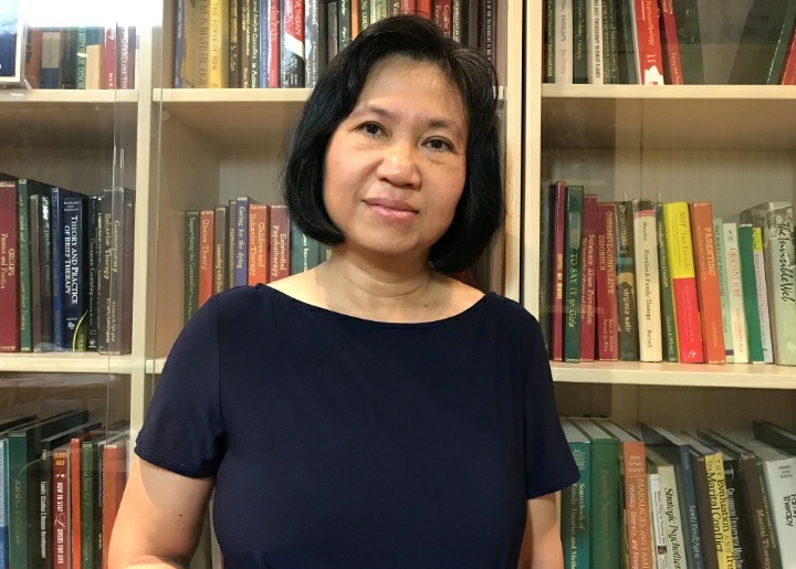 Cach cham soc con trong mua dich anh 1