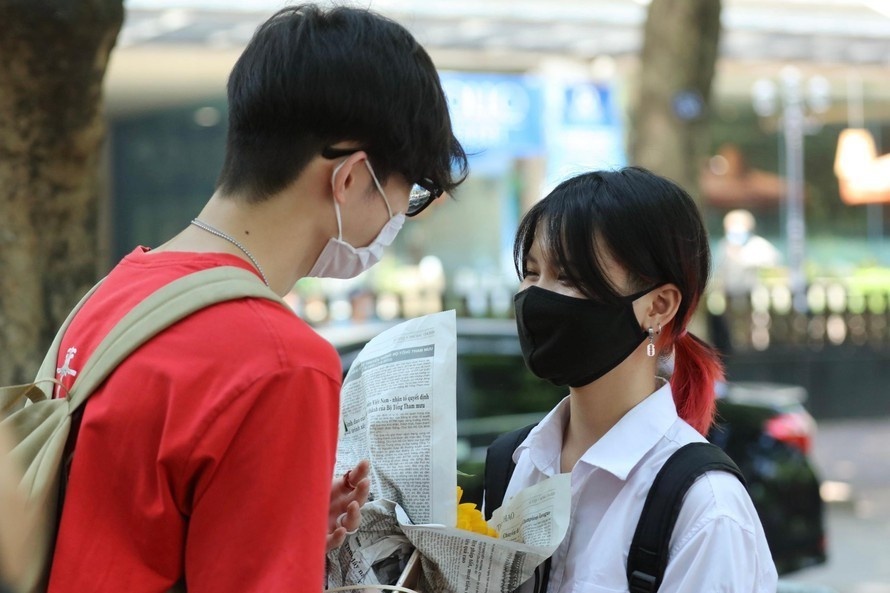 Nhieu truong dai hoc de danh chi tieu hinh anh