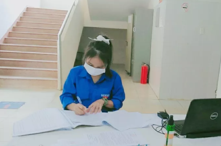 Nữ sinh lớp 11 đạp xe hàng chục km mỗi ngày ảnh 3 Nu sinh lop 11 dap xe hang chuc km moi ngay anh 3