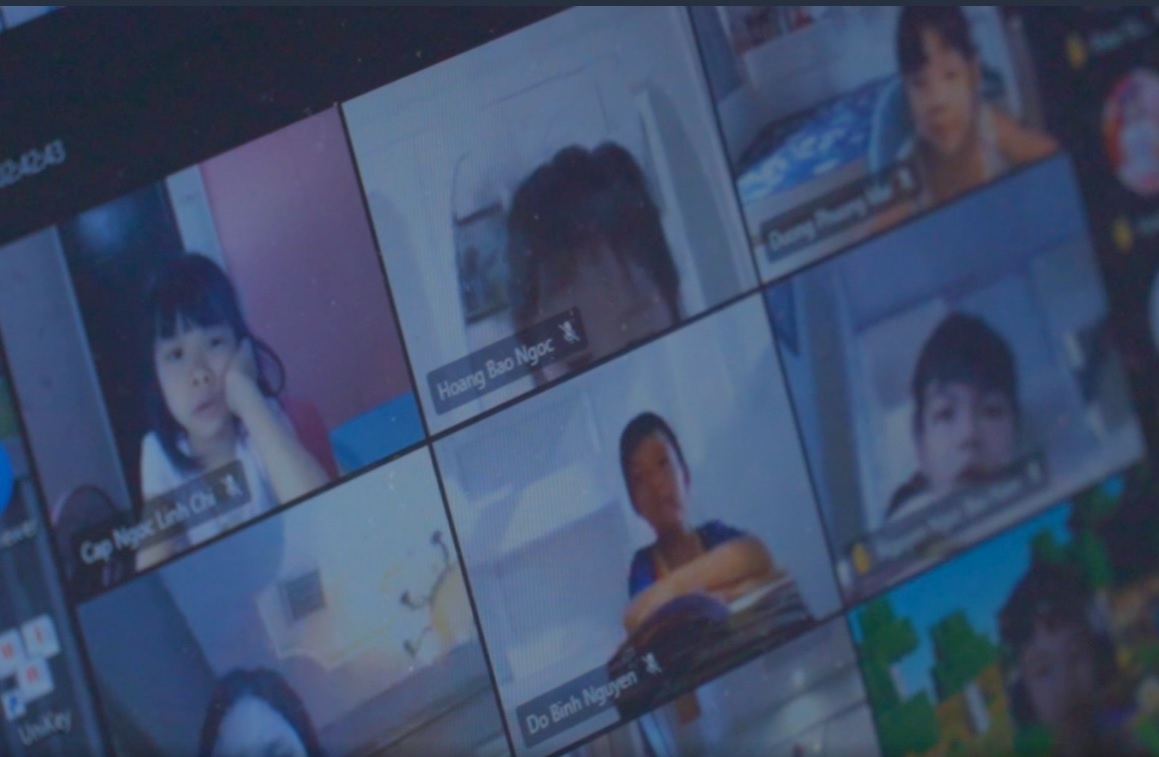 tre lop 1 hoc online anh 2