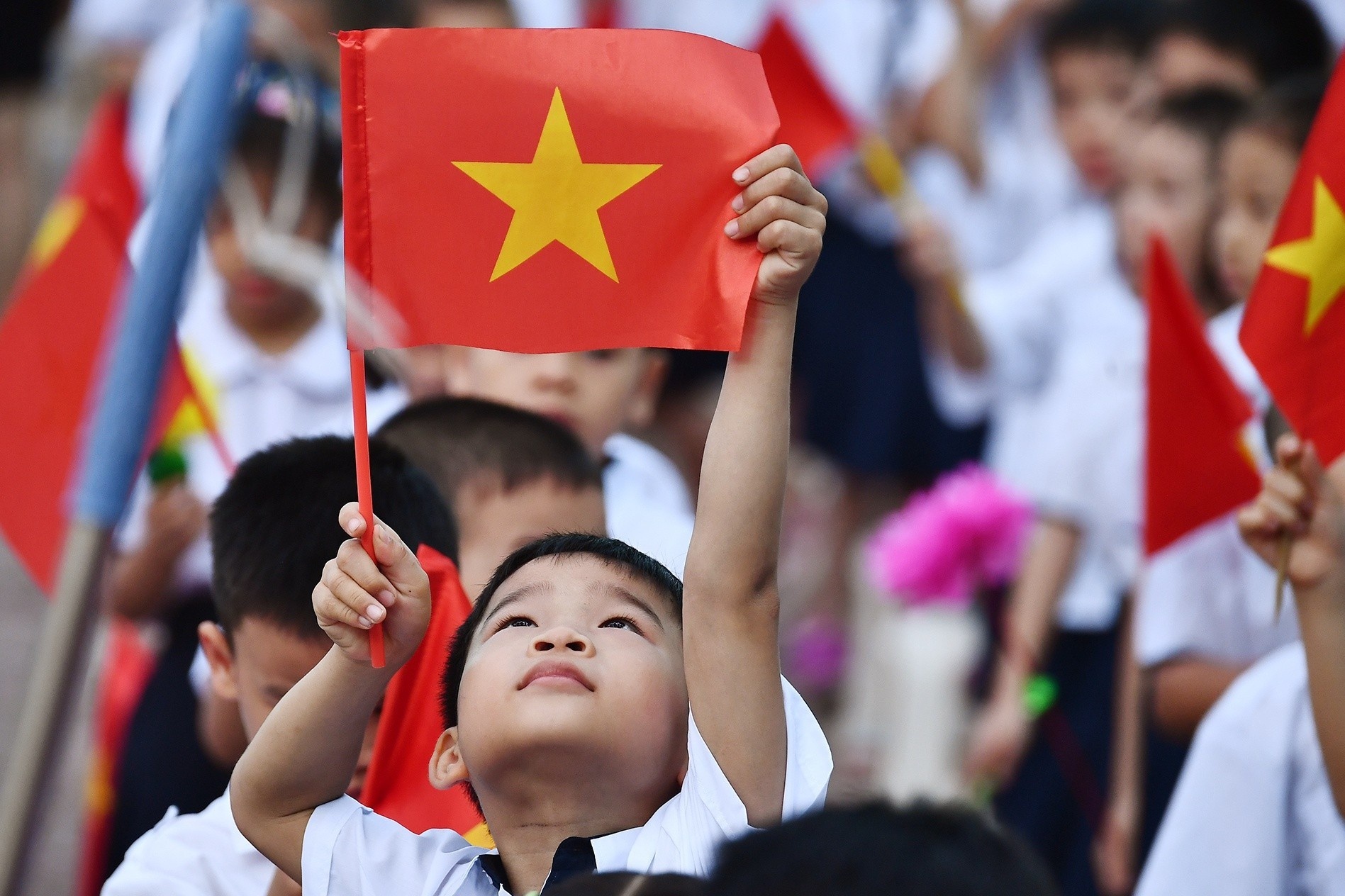 Hoc sinh Ha Noi tuu truong som nhat tu 1/9 hinh anh