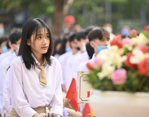 San sang cho le khai giang truc tuyen hinh anh