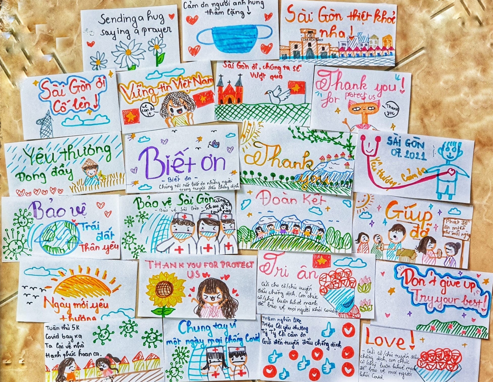 Giáo viên và học sinh ở TP.HCM tham gia nấu ăn tiếp sức tuyến đầu ảnh 3 Giao vien va hoc sinh o TP.HCM tham gia nau an tiep suc tuyen dau anh 3