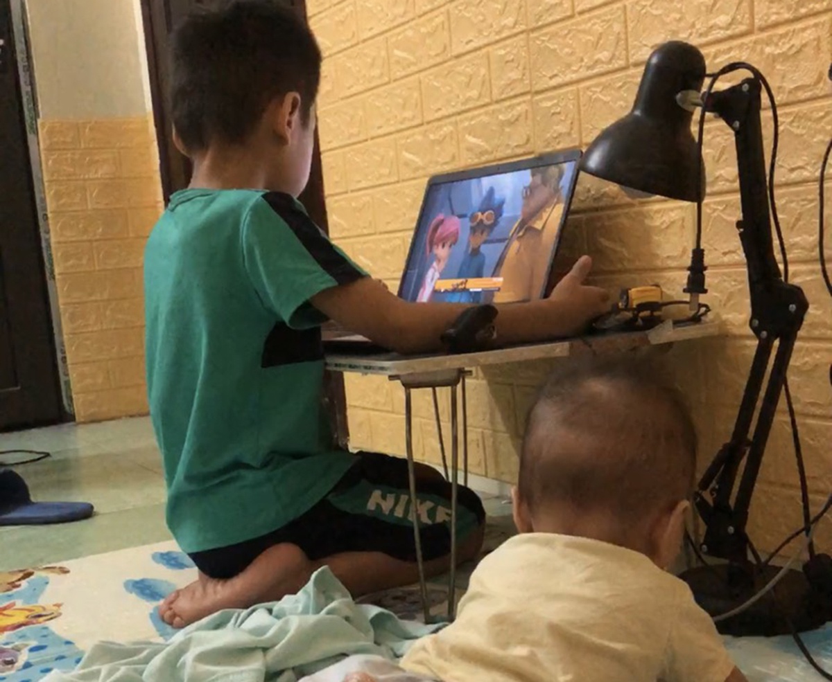 Phu huynh cho con hoc lop 1 o que anh 3