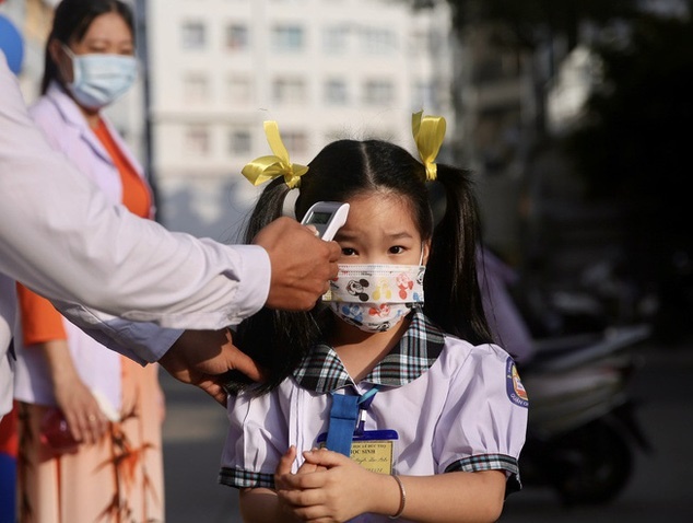 TP.HCM de xuat Bo GD&DT keo dai nam hoc, dac biet voi lop 1, 2 hinh anh