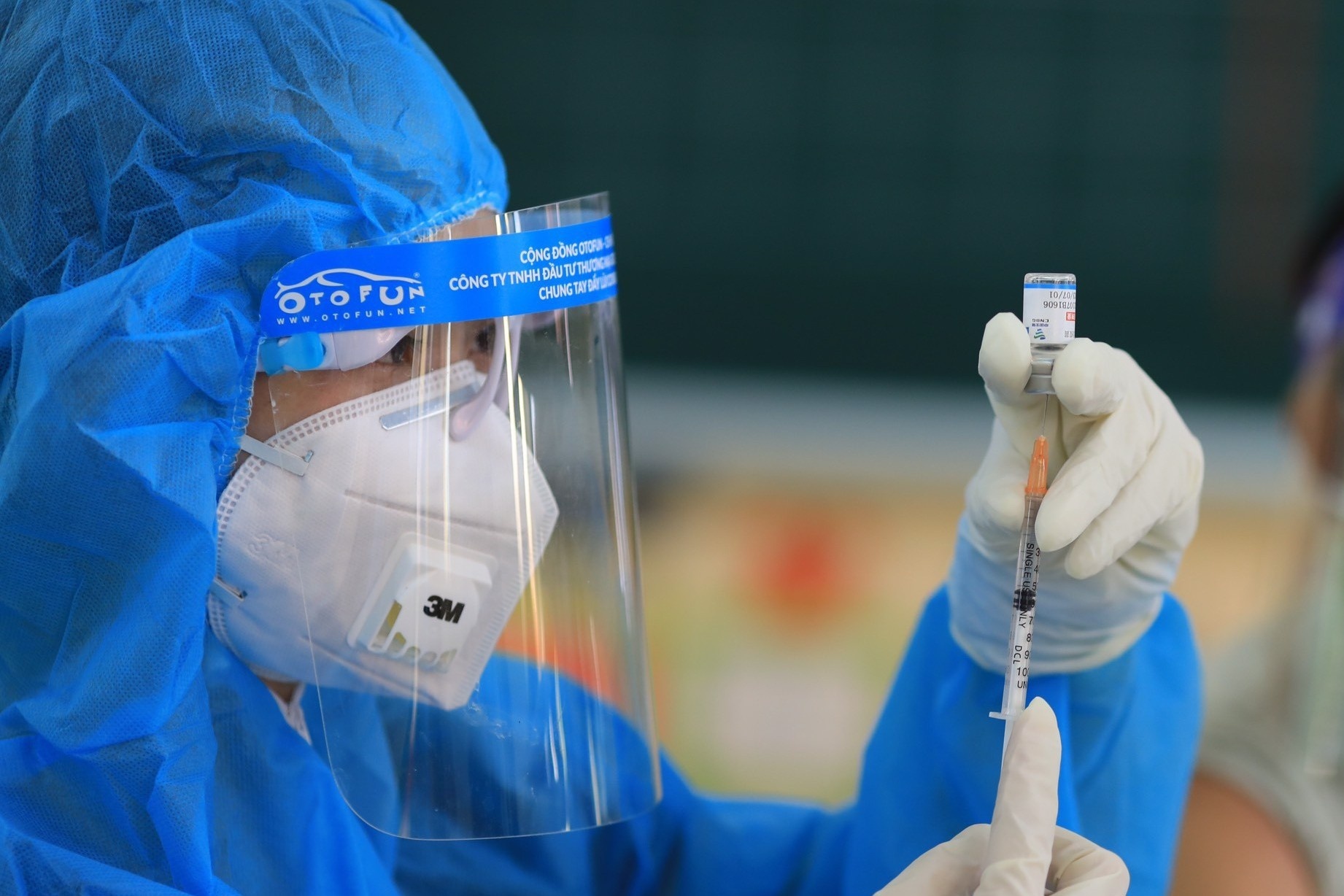 Thu tuong: Som tiem vaccine Covid-19 cho hoc sinh hinh anh