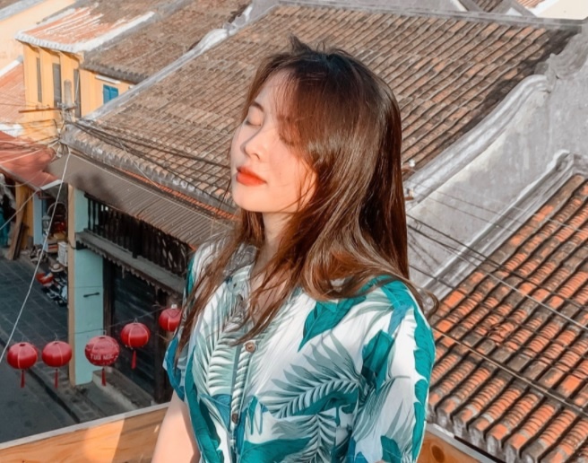 Nu sinh DH Kinh te Quoc dan so huu nhieu diem A+ hinh anh