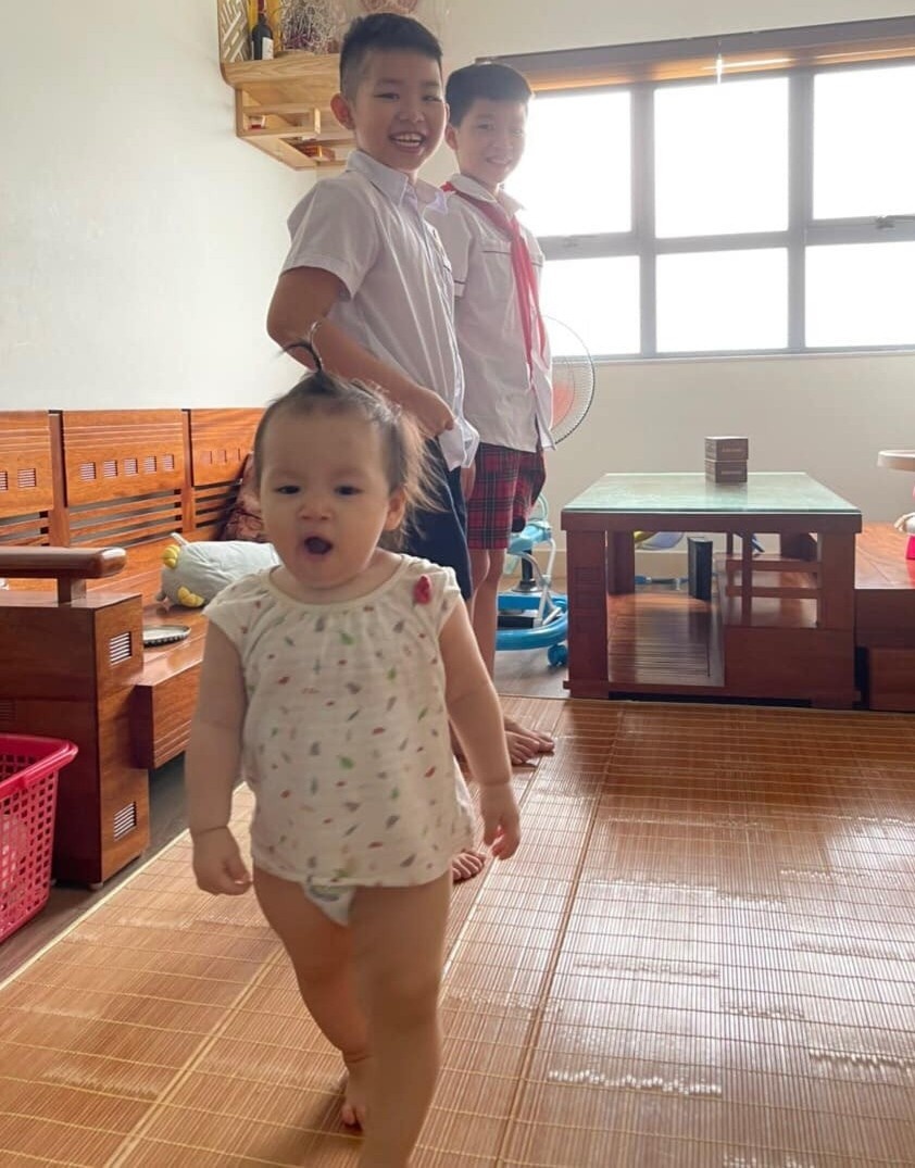 Nhung hinh anh khai giang mua dich anh 2