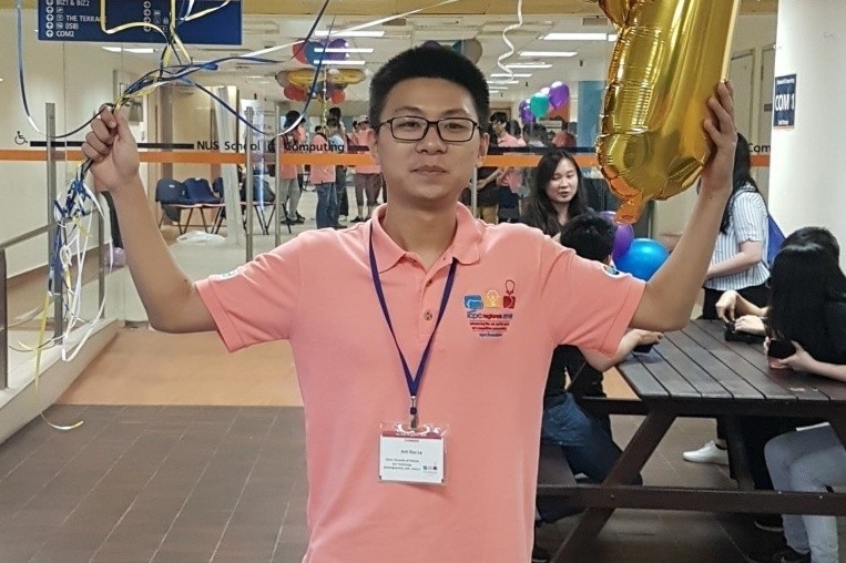 Nam sinh gianh giai quoc gia va thi quoc te tung doi so hinh anh