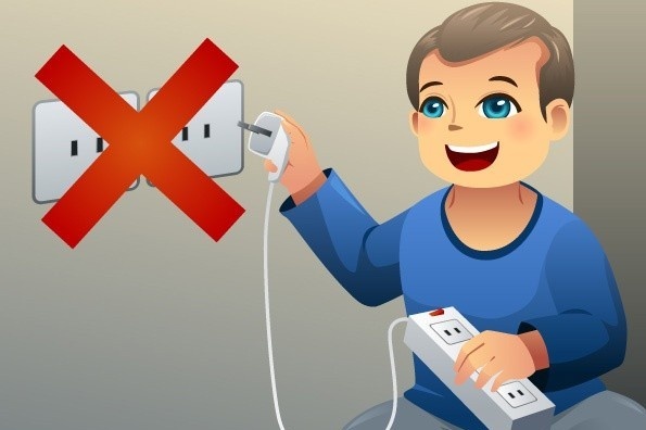 Canh bao nguy co tre em bi dien giat khi hoc online hinh anh