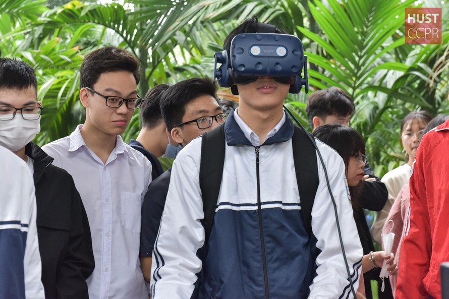 Giao duc DH can ‘tat tay’ chuyen doi so anh 1