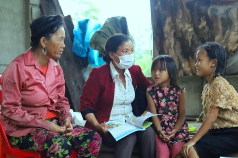 Nhieu bat cap ve day va hoc truc tuyen o vung sau hinh anh