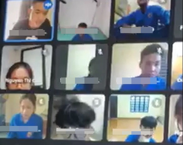 Sinh vien thach do giang vien anh 1