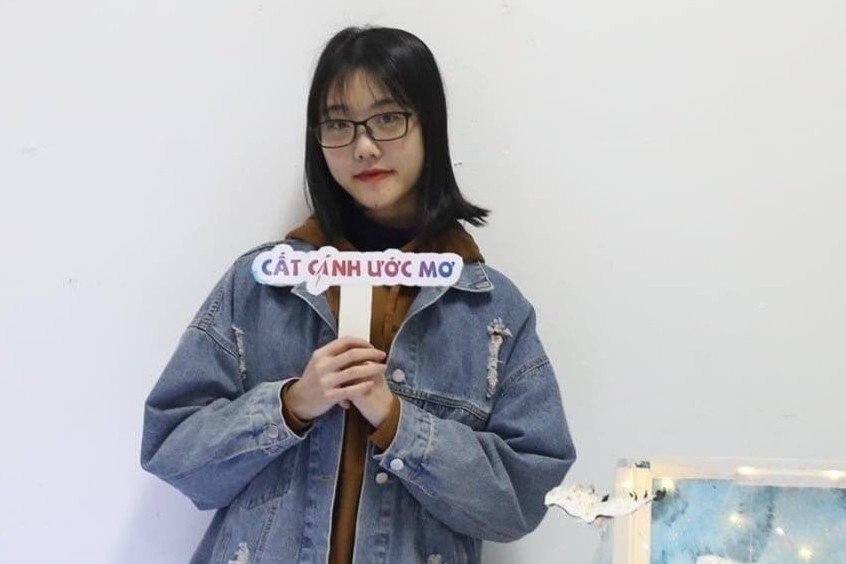 Sinh vien duoc giam tien tro anh 1