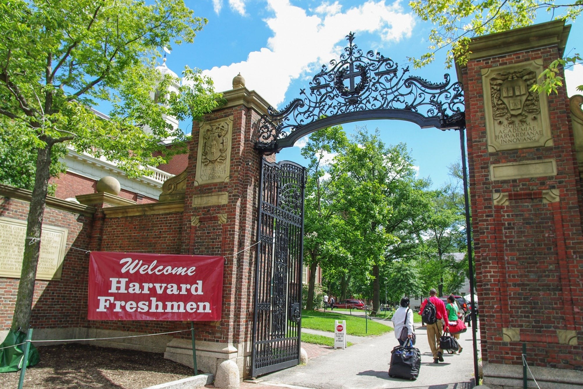 Nhieu dai hoc o My nhan tien tai tro lon hon GDP mot quoc gia hinh anh