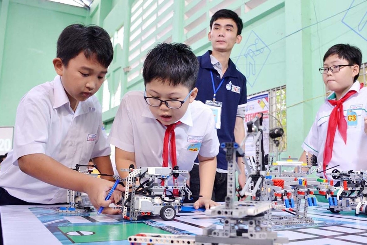 NGND Ton Than: ‘Dung bien hoc sinh nang khieu Toan thanh ong cu non’ hinh anh