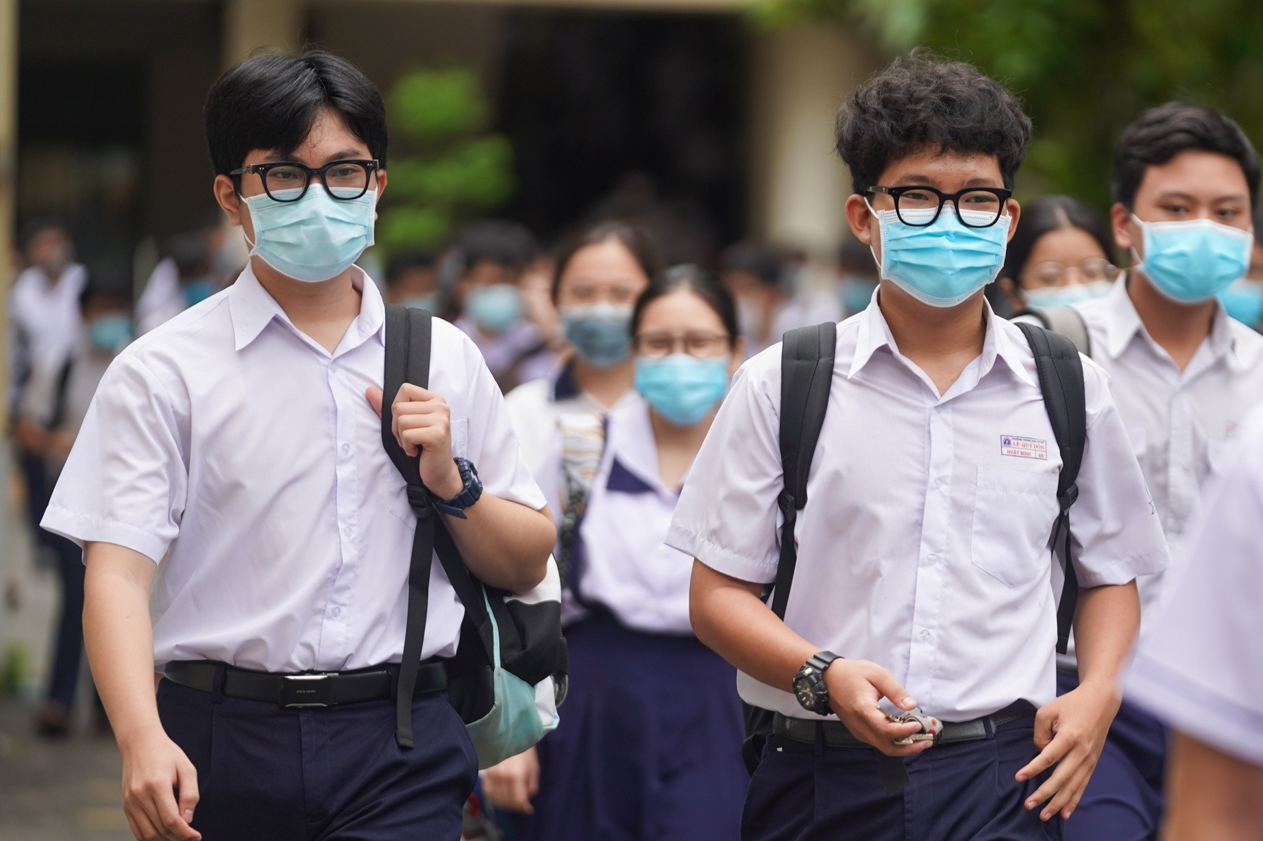 Hoc sinh tai 25 tinh, thanh duoc den truong hinh anh