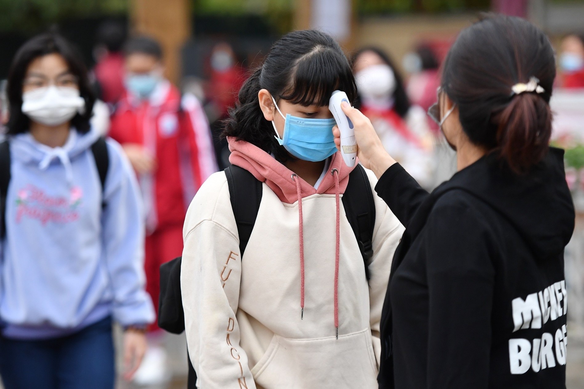 Truong ngoai thanh Ha Noi san sang phuong an day hoc va phong dich hinh anh