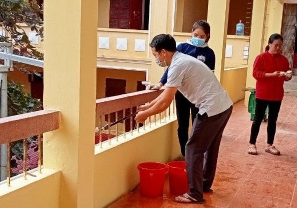 Hoc sinh khoi 9 o Ba Vi tro lai truong tu ngay 8/11 hinh anh