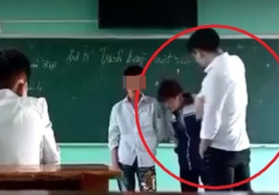 hoc sinh danh nhau anh 2