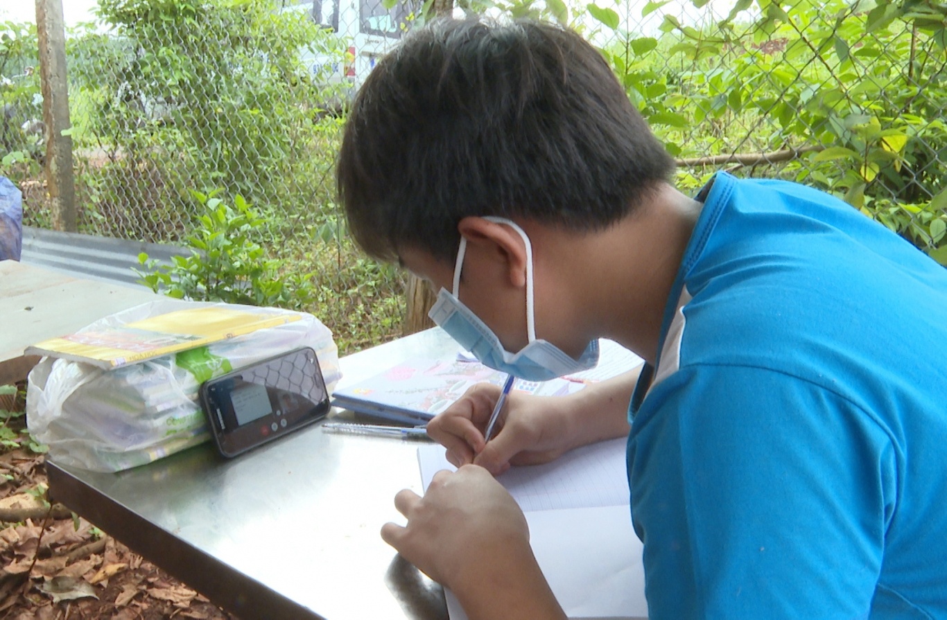 cong bang giua cac vung mien khi day hoc online anh 2