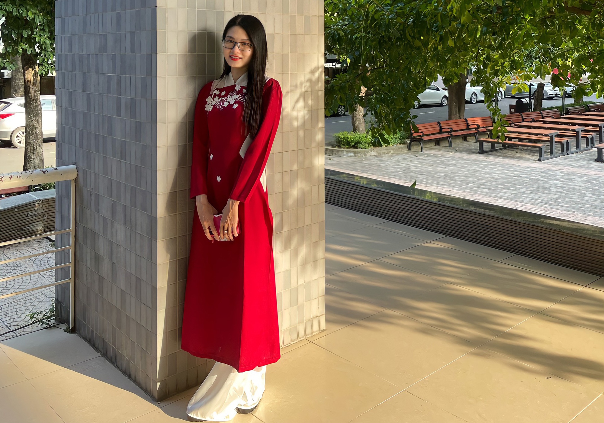 Giang vien tap su DH Ngoai thuong anh 8