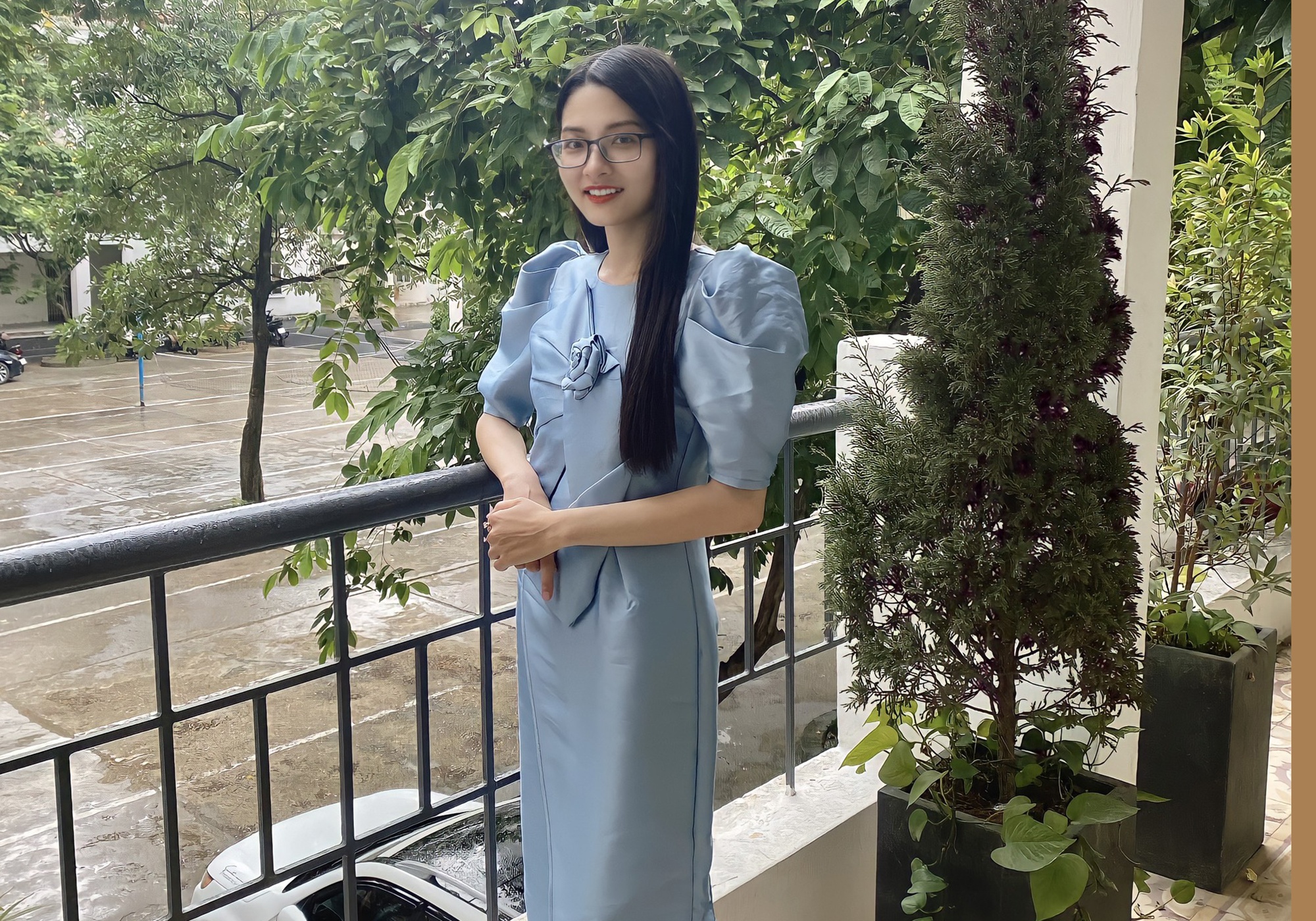 Giang vien tap su DH Ngoai thuong anh 10