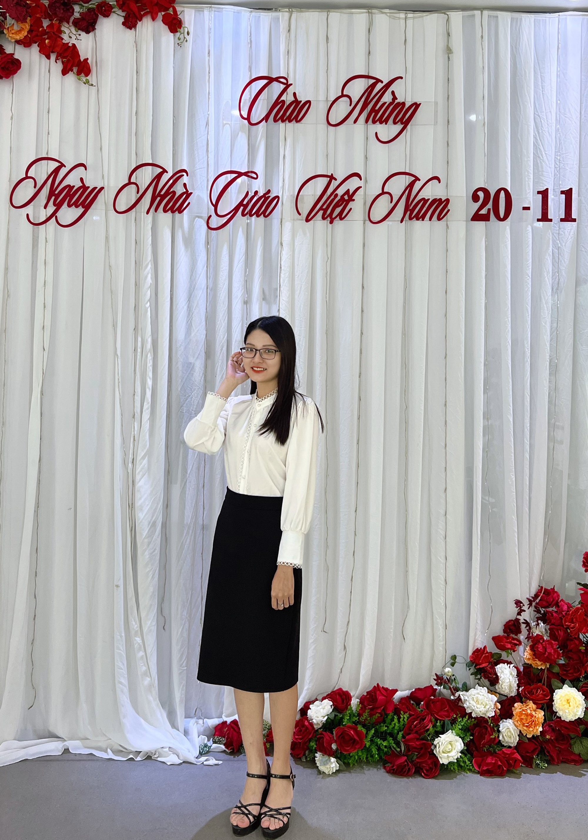 Giang vien tap su DH Ngoai thuong anh 6